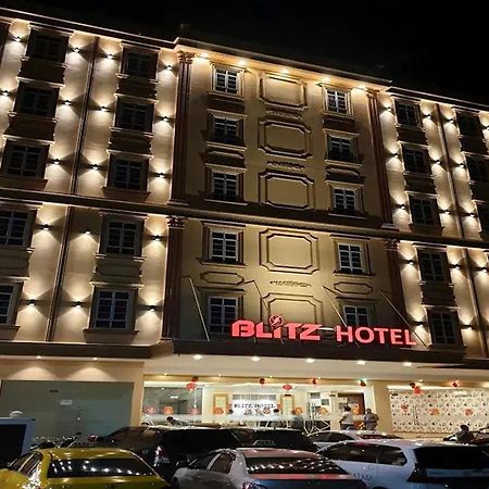 Blitz Hotel Batam Tanjung Uncang Sekupang Bagian luar foto