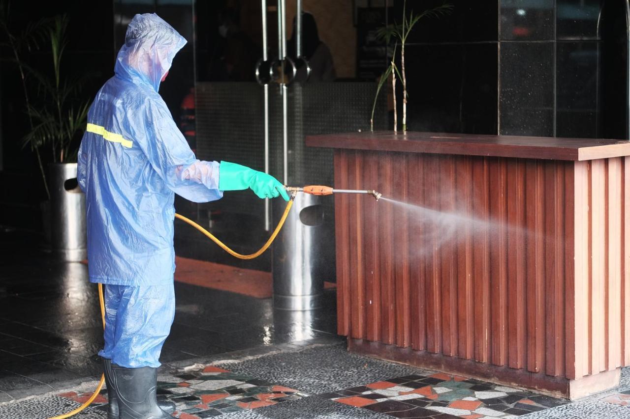 Blitz Hotel Batam Tanjung Uncang Sekupang Bagian luar foto