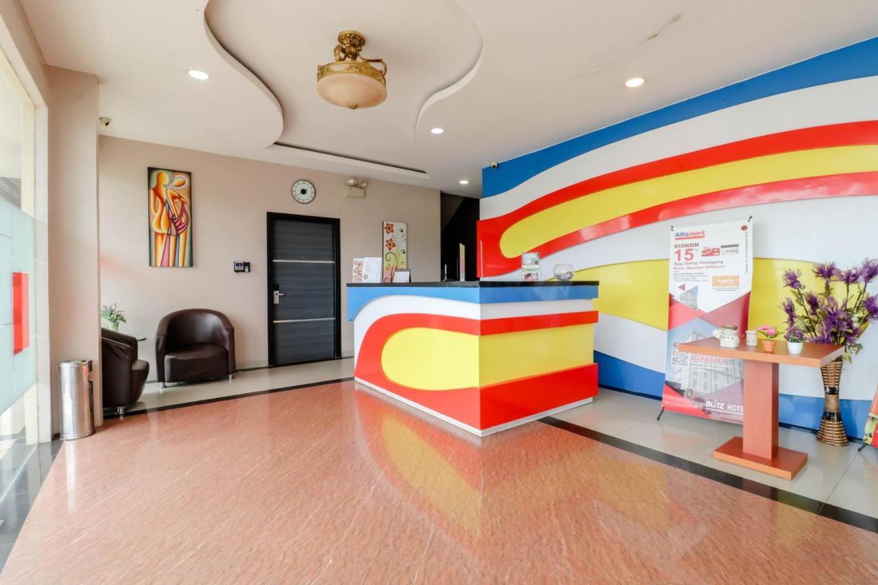 Blitz Hotel Batam Tanjung Uncang Sekupang Bagian luar foto